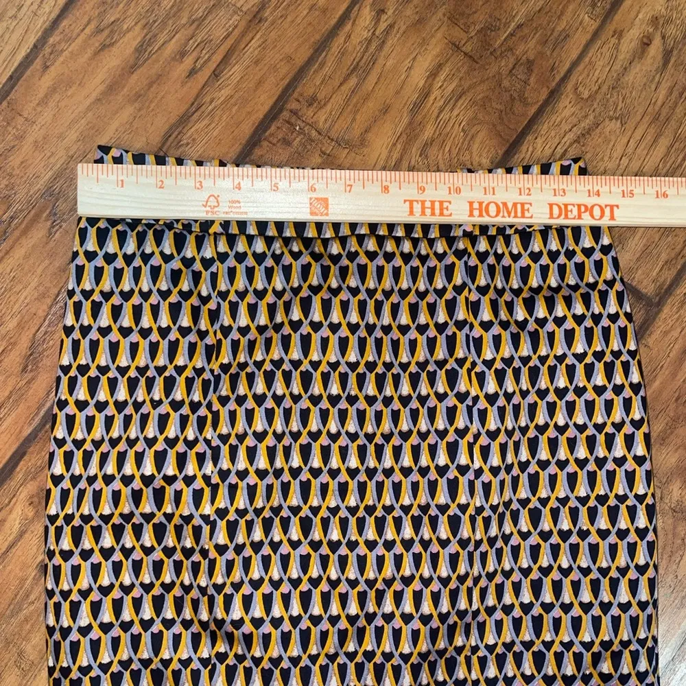 Mossimo Supply Co Black and Gold Knee - Image 4