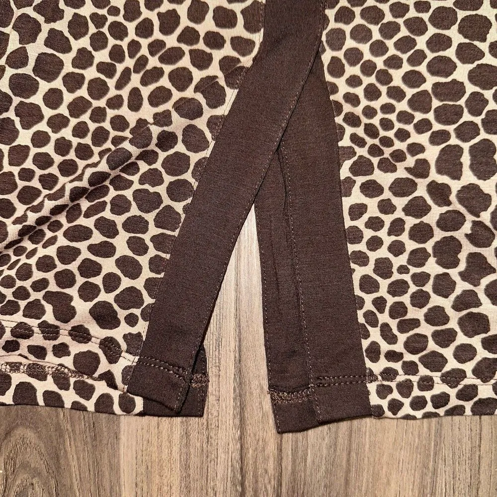 Soft Surroundings Tunic Top Womens Small Giraffe Print Sharkbite Hem Stretch NWT - Image 3