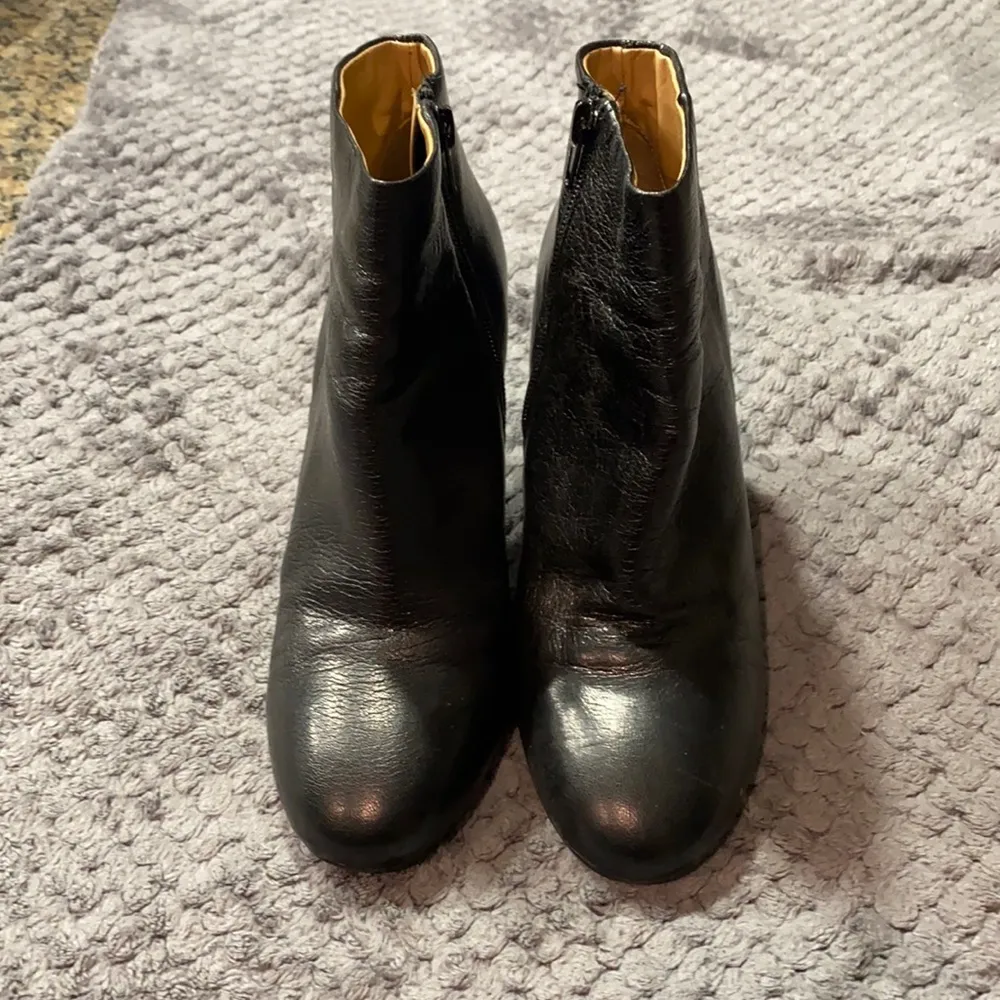 Banana Republic Black Leather Stiletto Booties Size 7 GUC #3158 - Image 3