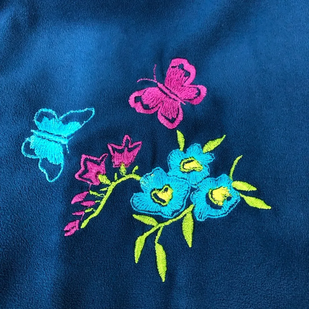 St. John’s Bay velour style long sleeve embroidered button down top medium - Image 3