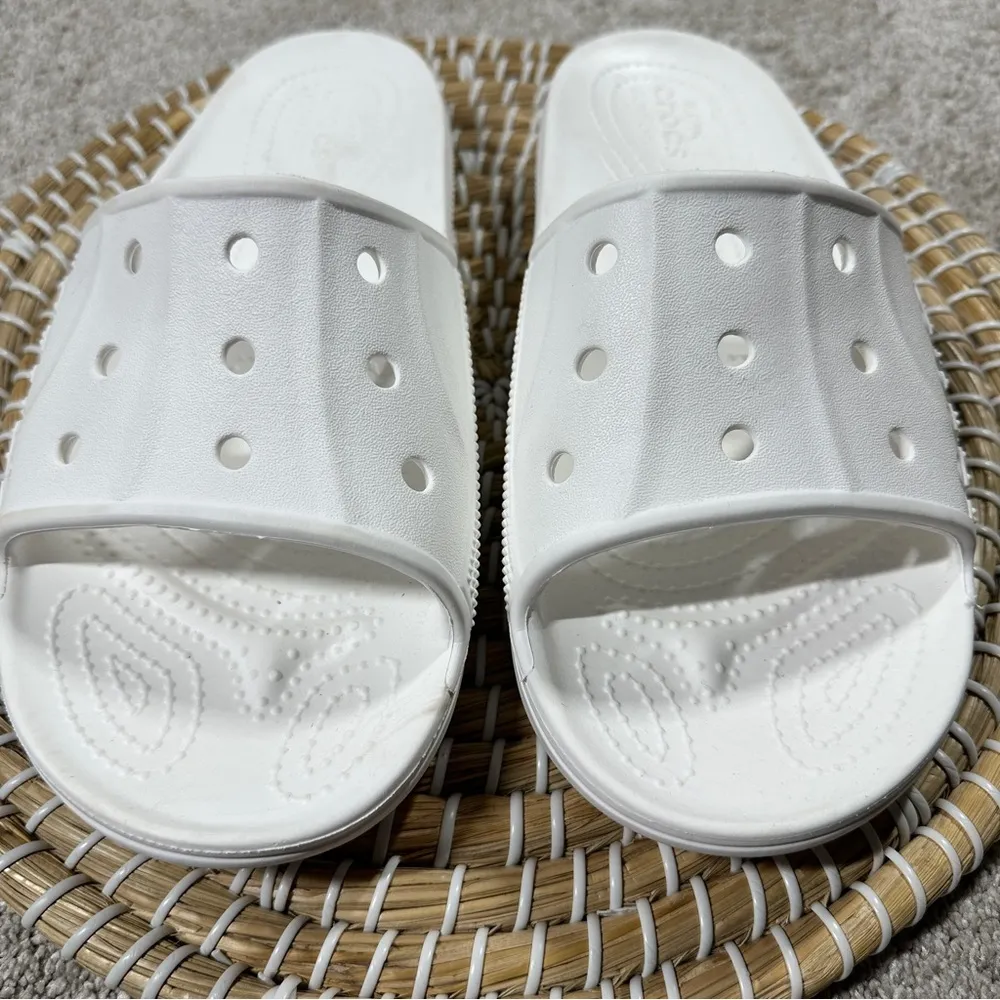 Crocs Women’s Baya II Slides Sandals Slip On Lightweight in White Size 10 - Image 3