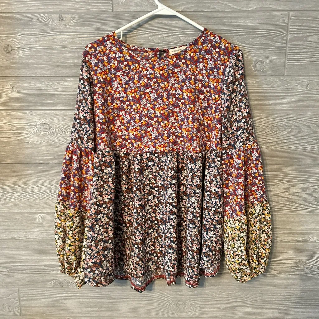 And The Why Flowy Blouse size medium‎ floral top Red - Image 2