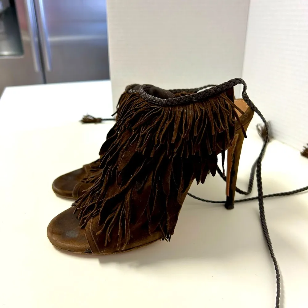 Aquazzura fringed brown suede heels. Size 7 - Image 2