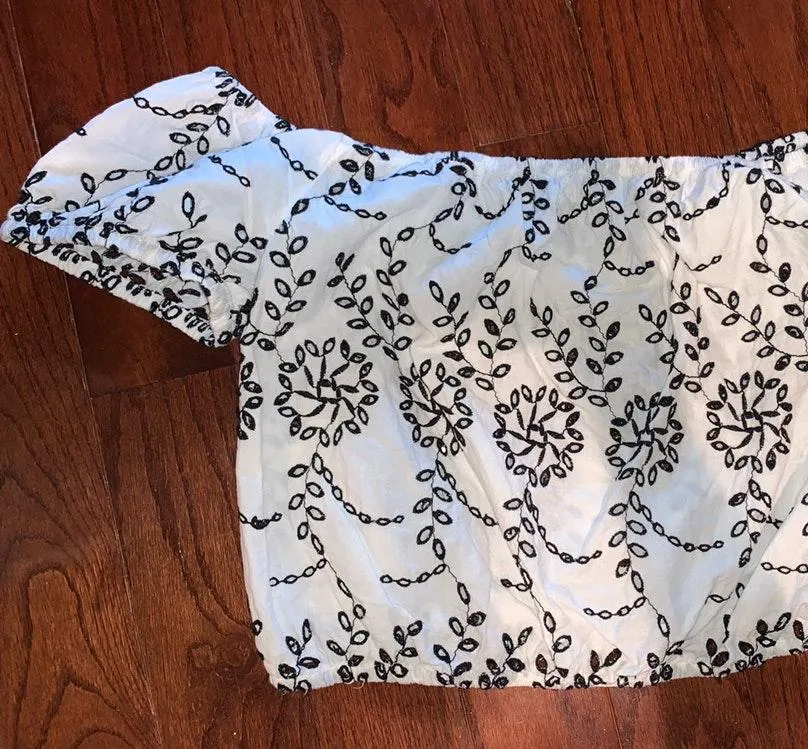 American Eagle Outfitters Embroidered Crop Top - Image 2