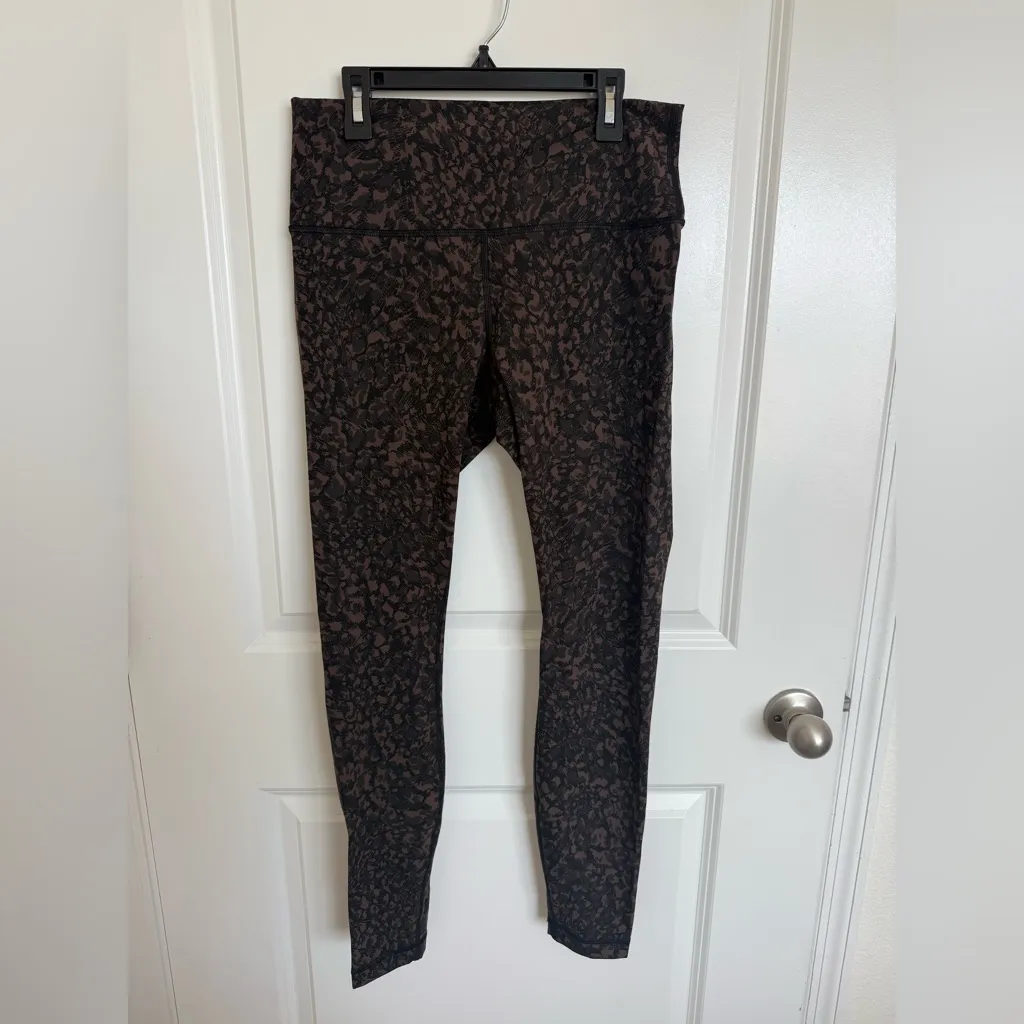 NWOT Lululemon Wunder Under High-Rise Tight 28" Size10 - Image 4