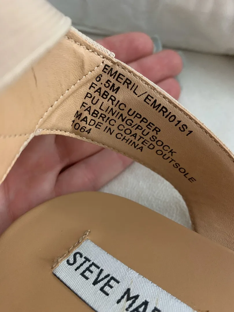 Steve Madden Beige Strappy Sandals - Image 3