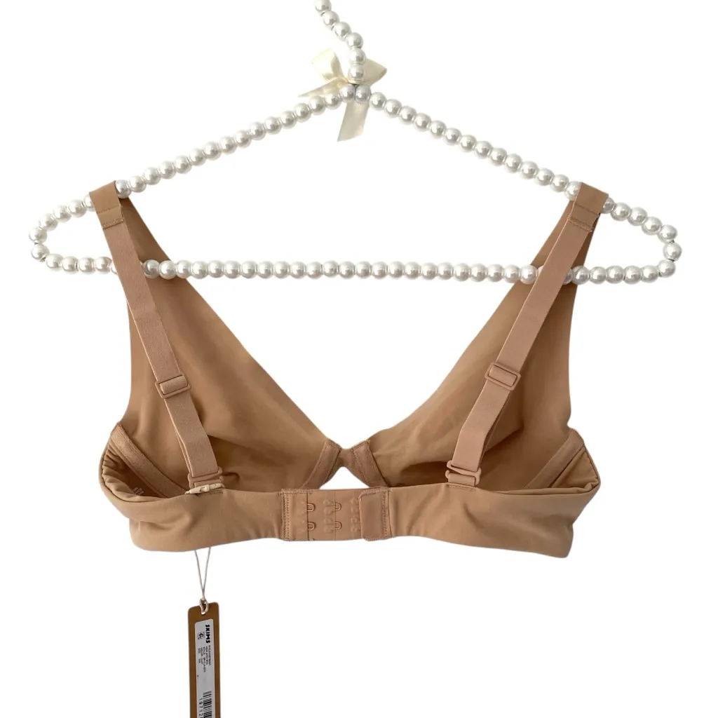 Skims NWTs Fits Everybody High Apex Unlined Plunge Bra size 34A Clay Nude - Image 8