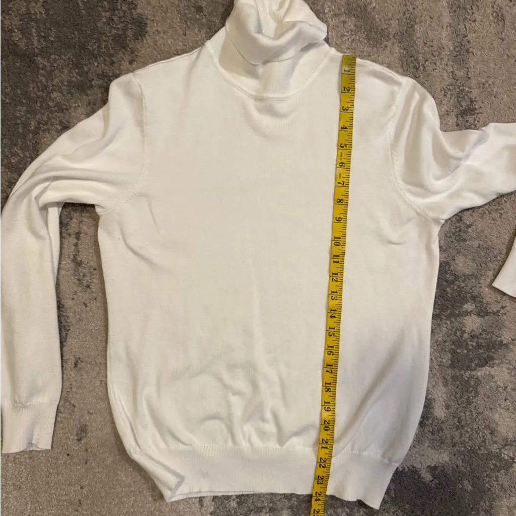 Madison White Knit Turtleneck Sweater Size M - Image 6