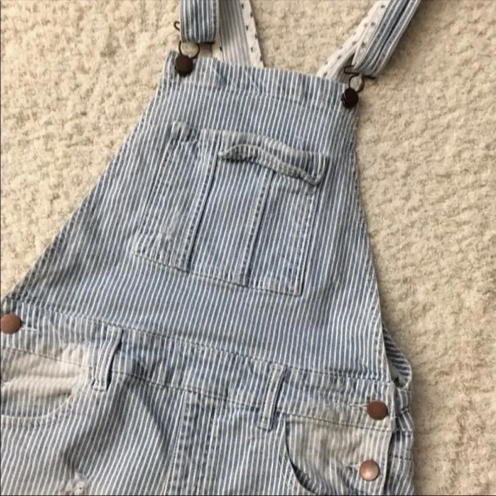 Forever 21 Denim striped shorts overalls - Image 2