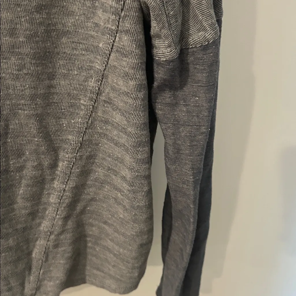 PrAna mixed media boxy grey activewear top Small retro base layer gorpcore retro - Image 4