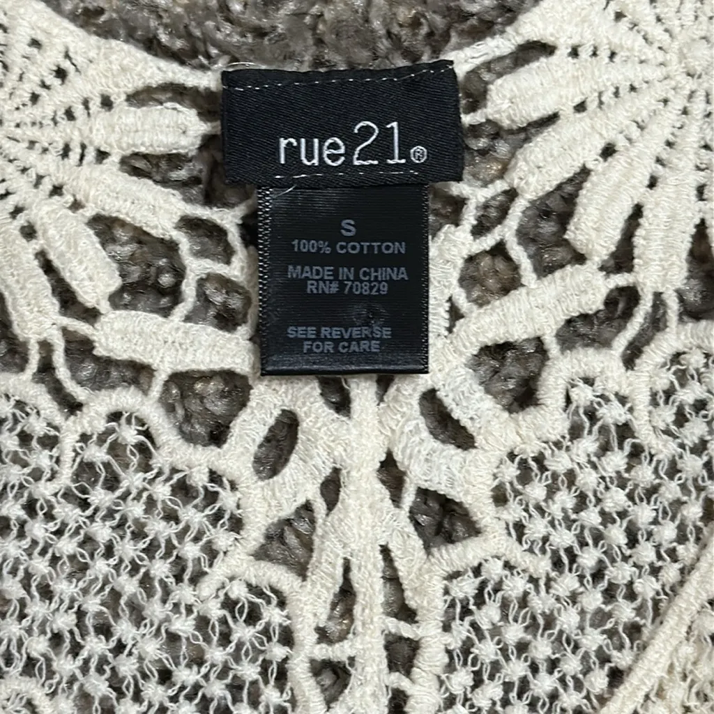 Rue21 tank top - Image 4