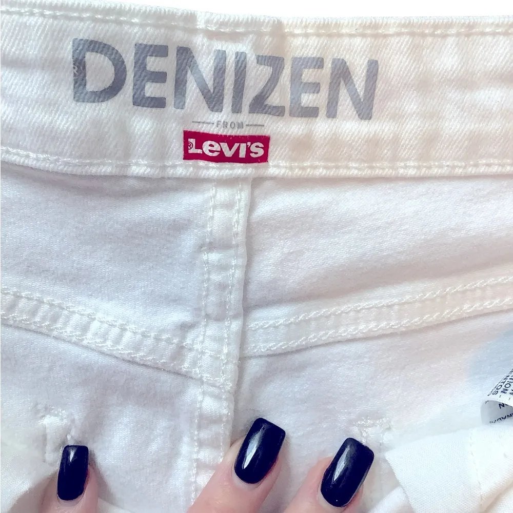Denizen Levi’s Women’s Capris EUC - Image 6