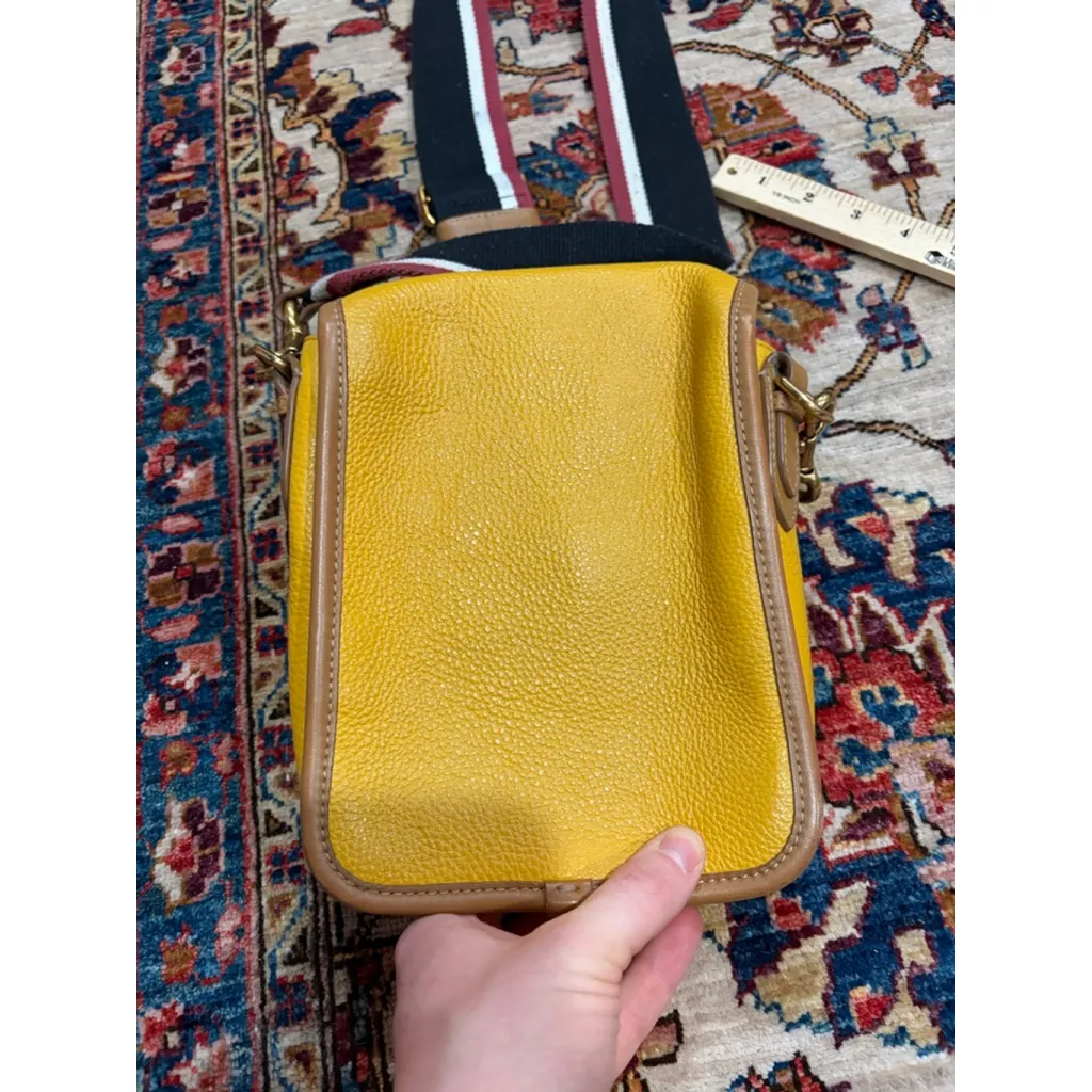 Marc Jacobs Yellow Leather Crossbody Bag Logo Flap Small Messenger Strap flaw - Image 6