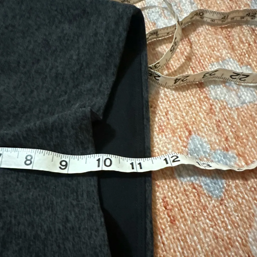 Beyond Yoga So Slashed High Waisted Midi Legging darkest night size small - Image 10