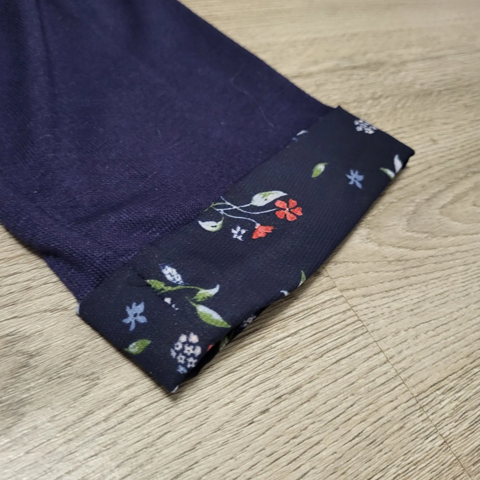 ELLE Women's Navy Floral Print Top with Scarf Ruched Side Office 3/4 Sleeve XL - Image 5