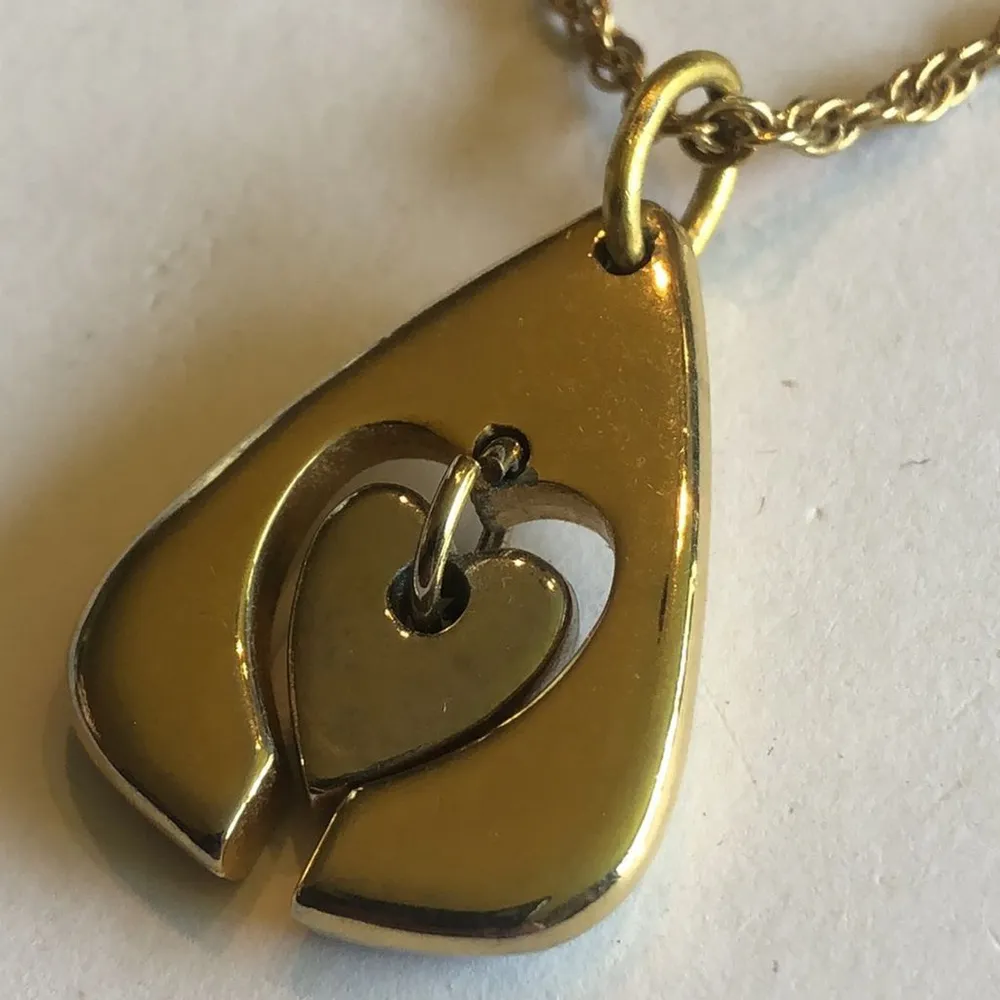 Monet Vintage Gold Tone Chain & Silver Tone Heart Boho Pendant Necklace - Image 9