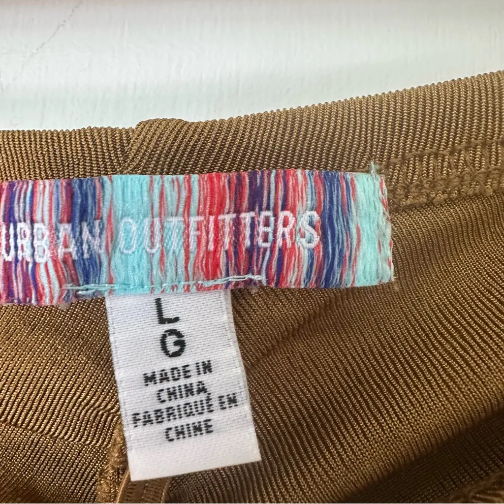 Urban Outfitters Flare Ruffle Leg Pants Ruched Back Detail Womens Large - Image 6