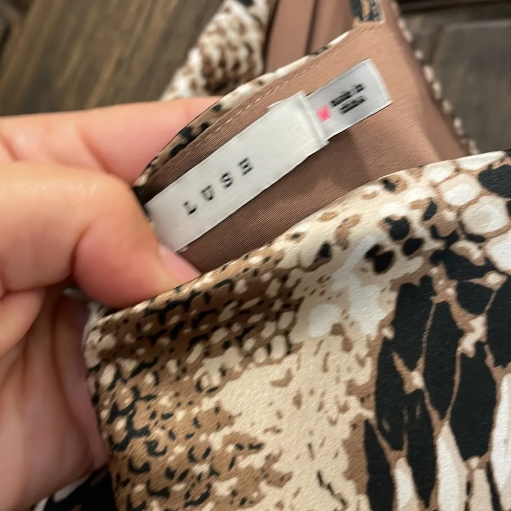 Snakeskin jumpsuit! See video for flow and fit. - Image 5