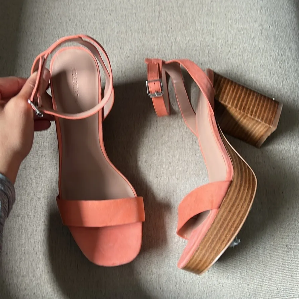 Nordstrom Women’s Peach Leather Platform Sandals 9M Stacked Heel Casual Strap - Image 3