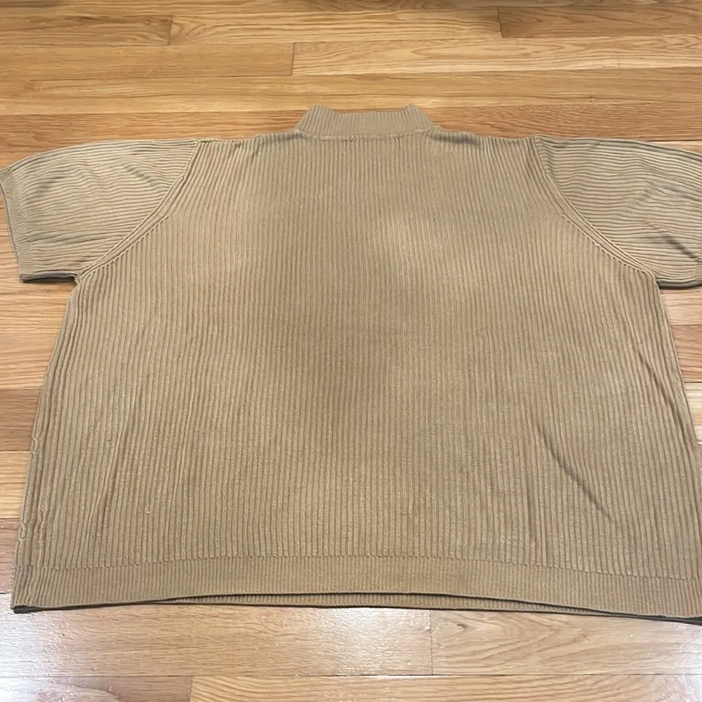 C.S.T.studio women’s short sleeve mock neck sweater size 3X. Tan - Image 5