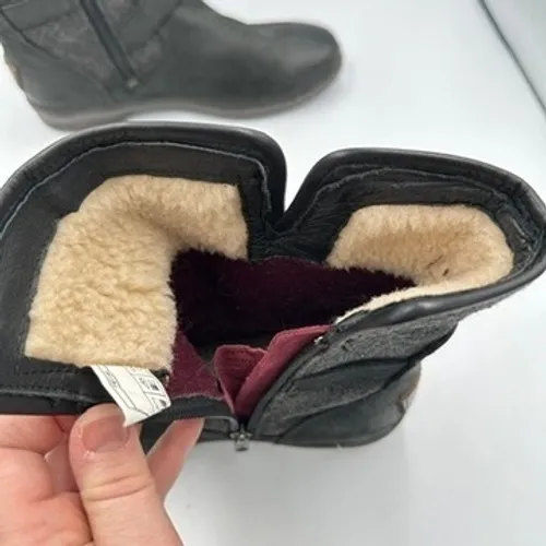 UGG Women's Black Leather Wool Lined Moto Buckle Boots Size 8 - Image 7