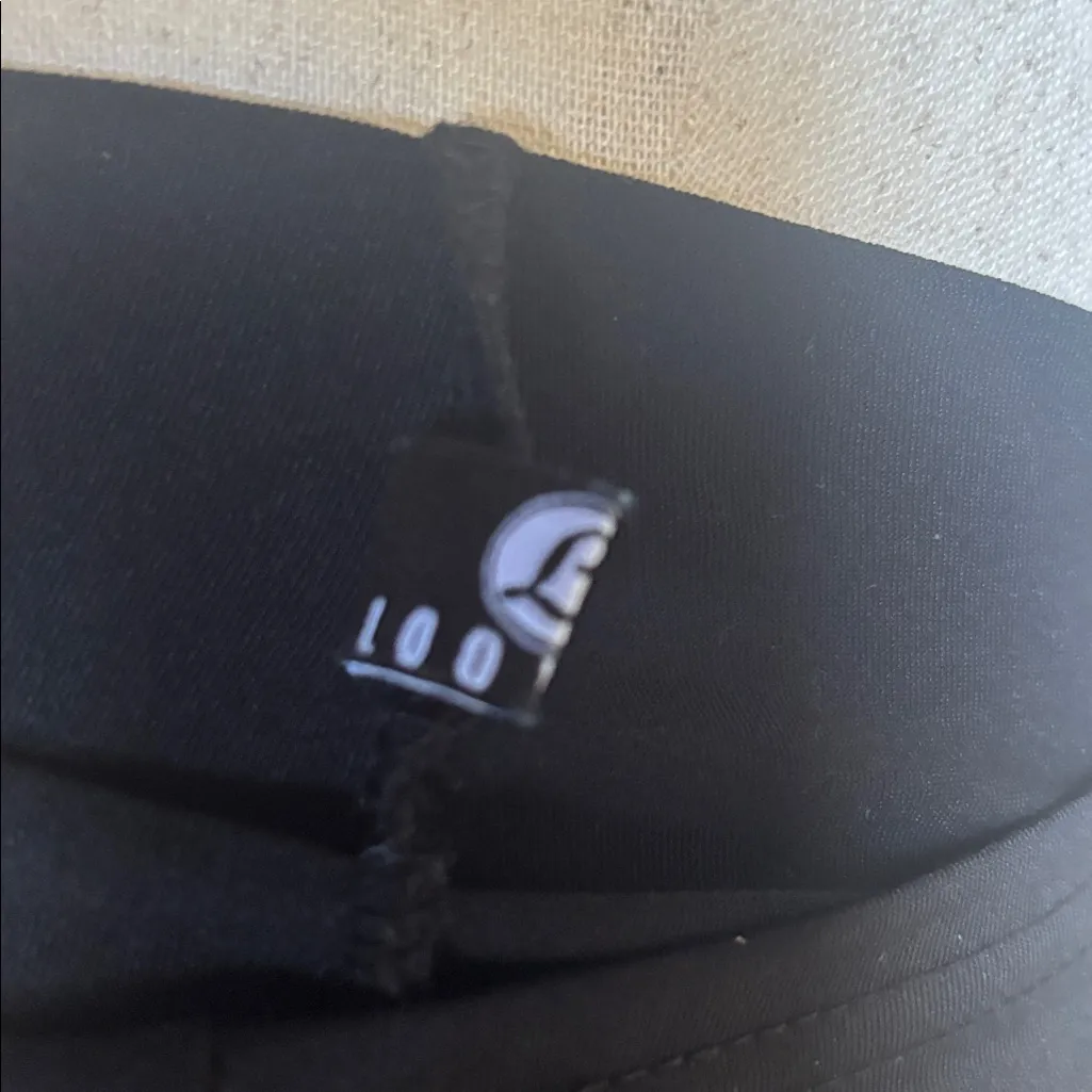 Loovoo size medium black compression T shirt - Image 5