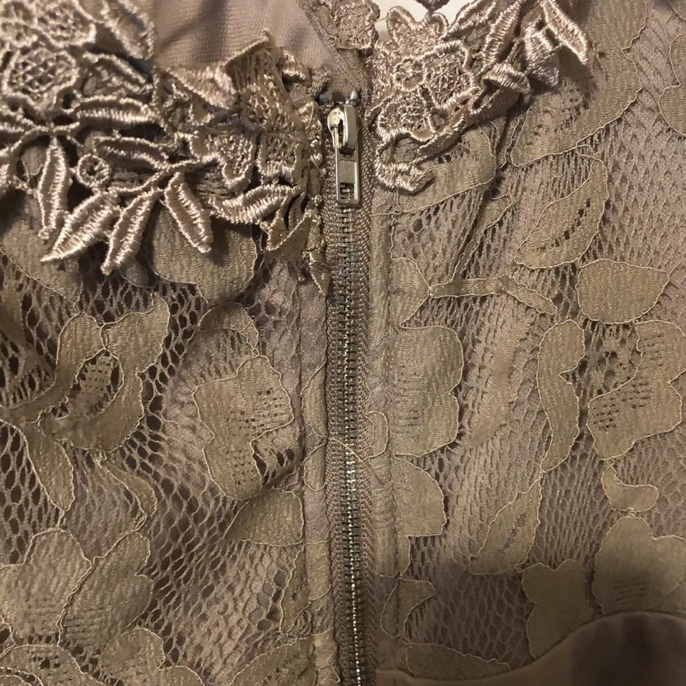 Charlotte Russe Tan Color Lace Top Jumpsuit Women’s Size XS - Image 9