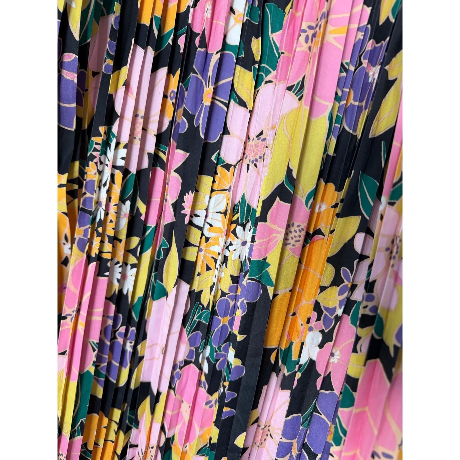 Gracia Midi Pleated Dress Size Medium Floral Spaghetti Strap Square Neck NEW - Image 5