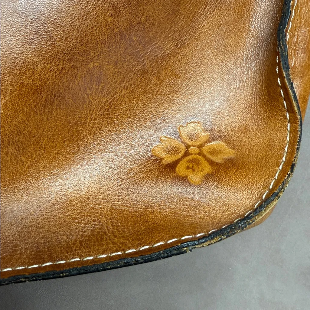 Patricia Nash Camila Double Zip Burnished Tooled Leather Crossbody Bag Purse - Image 8