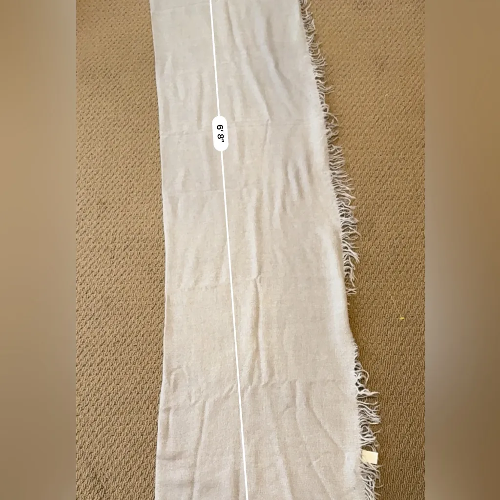 Kinross Cashmere Light Gray Fringe Scarf - Image 5