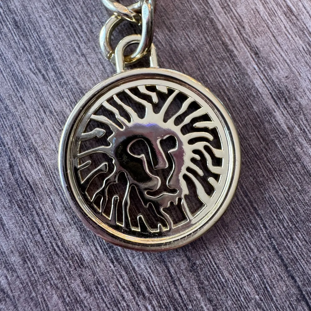 Anne Klein Lion head bag charm - Image 2