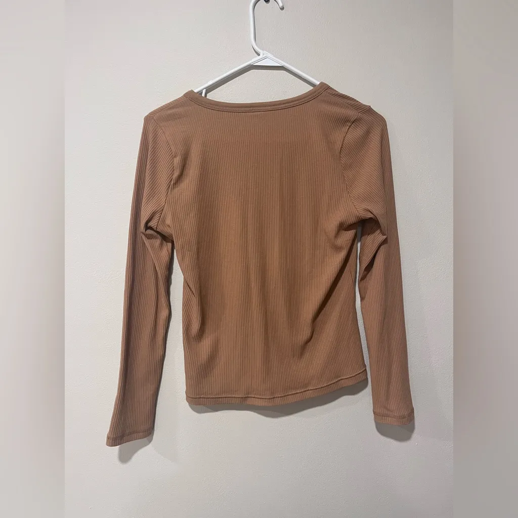 Old Navy Long Sleeve Shirt — small - Image 3