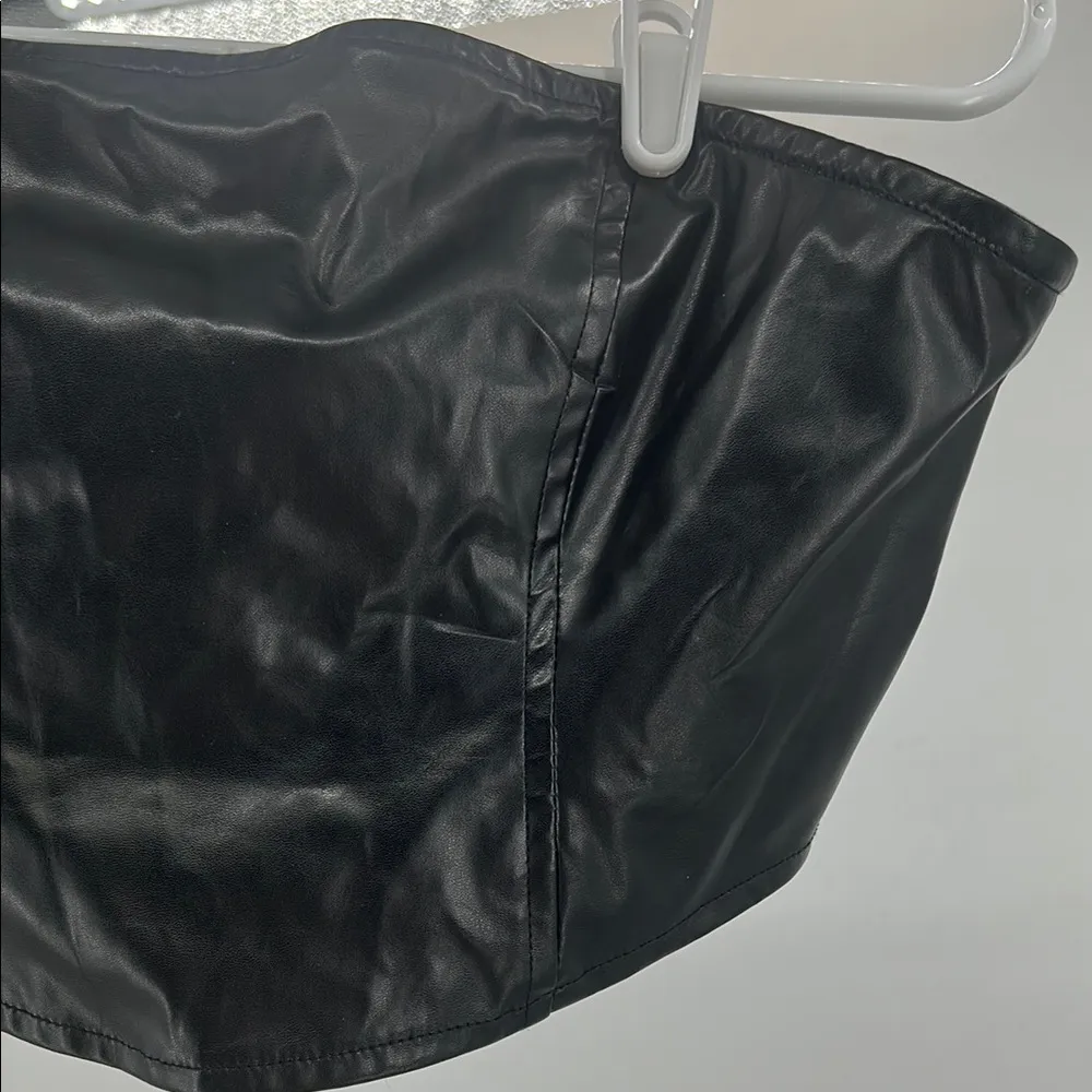 Wild Fable faux leather Black corset Crop Top zip back M concert festival party - Image 8