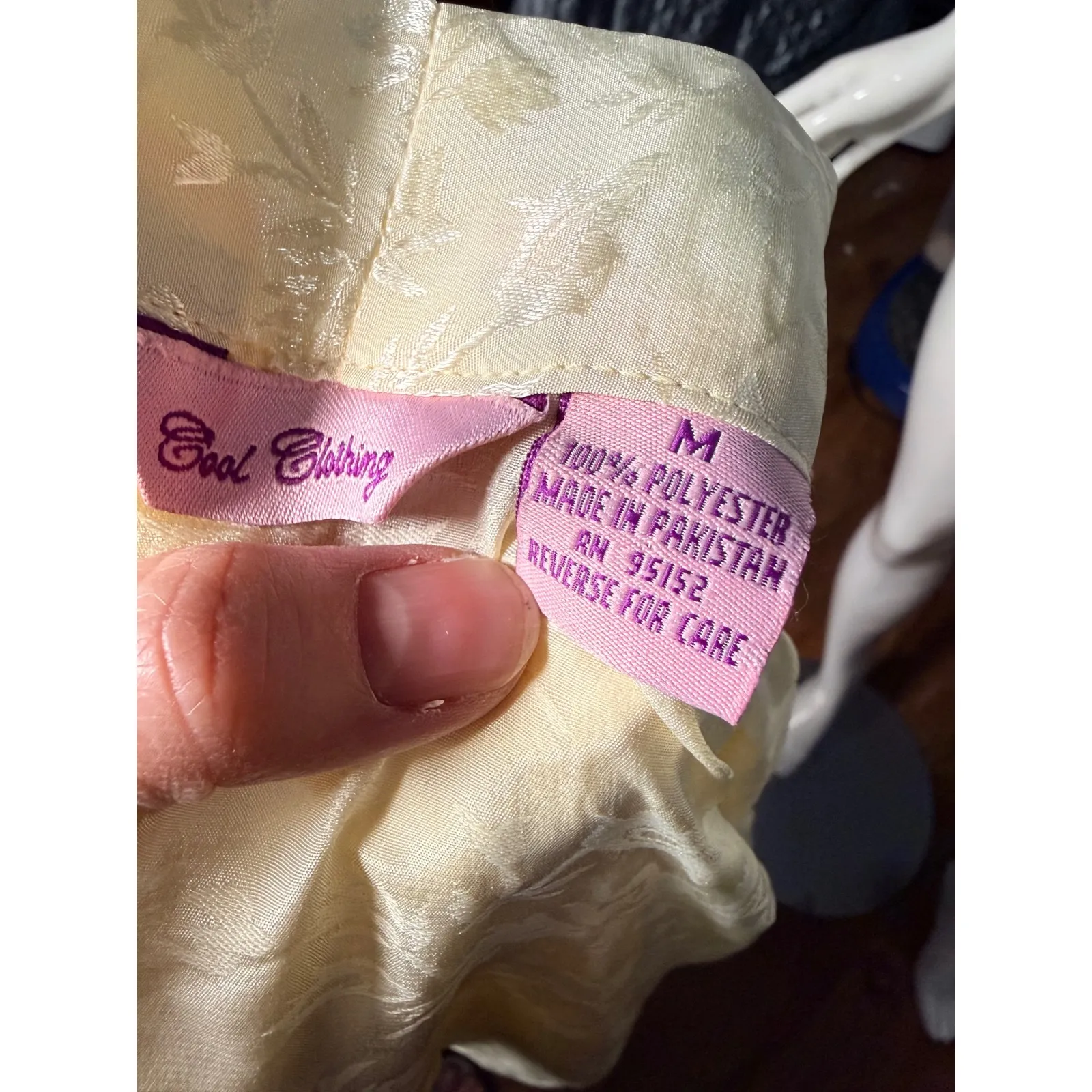 Vintage Cool Clothing robe butter yellow Floral Jacquard KimonoSleeve Tie Medium - Image 5