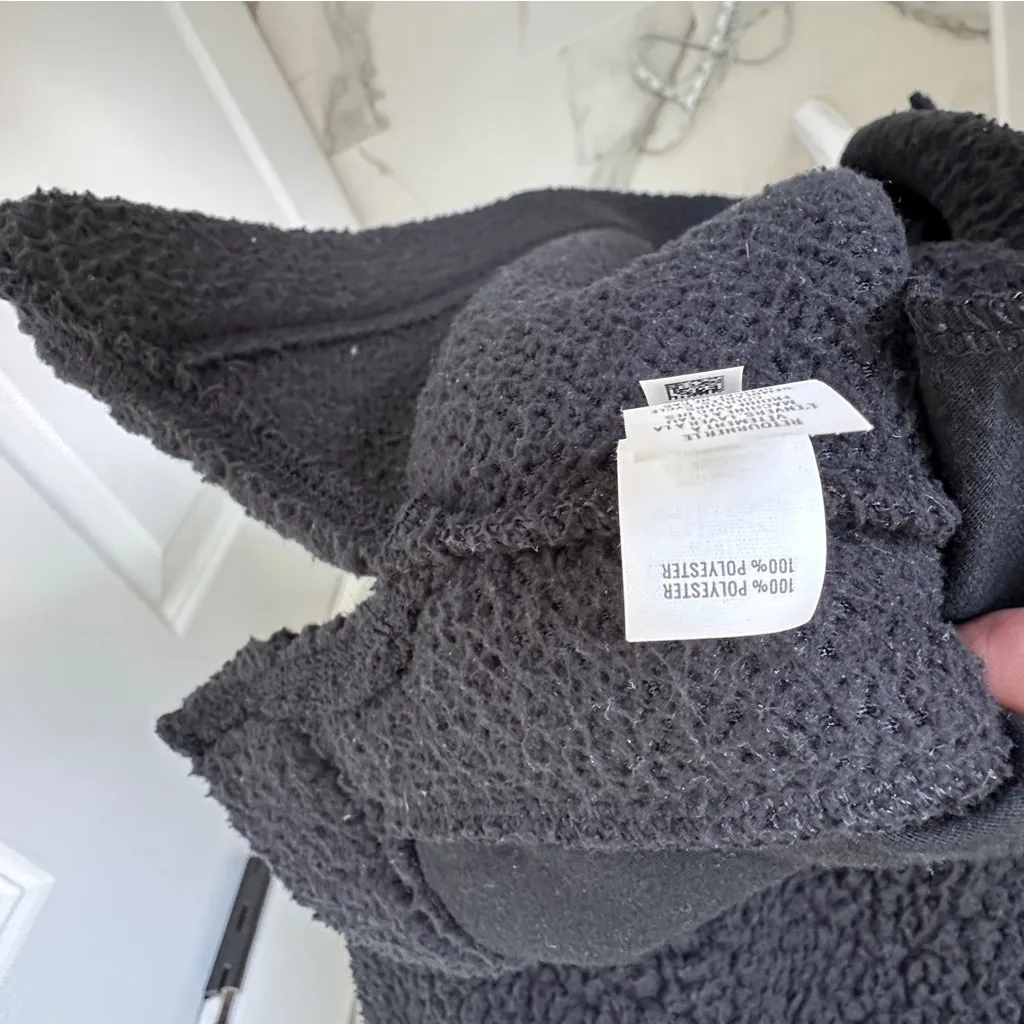 Aerie  Black Teddy Pullover Jacket Size Small - Image 11