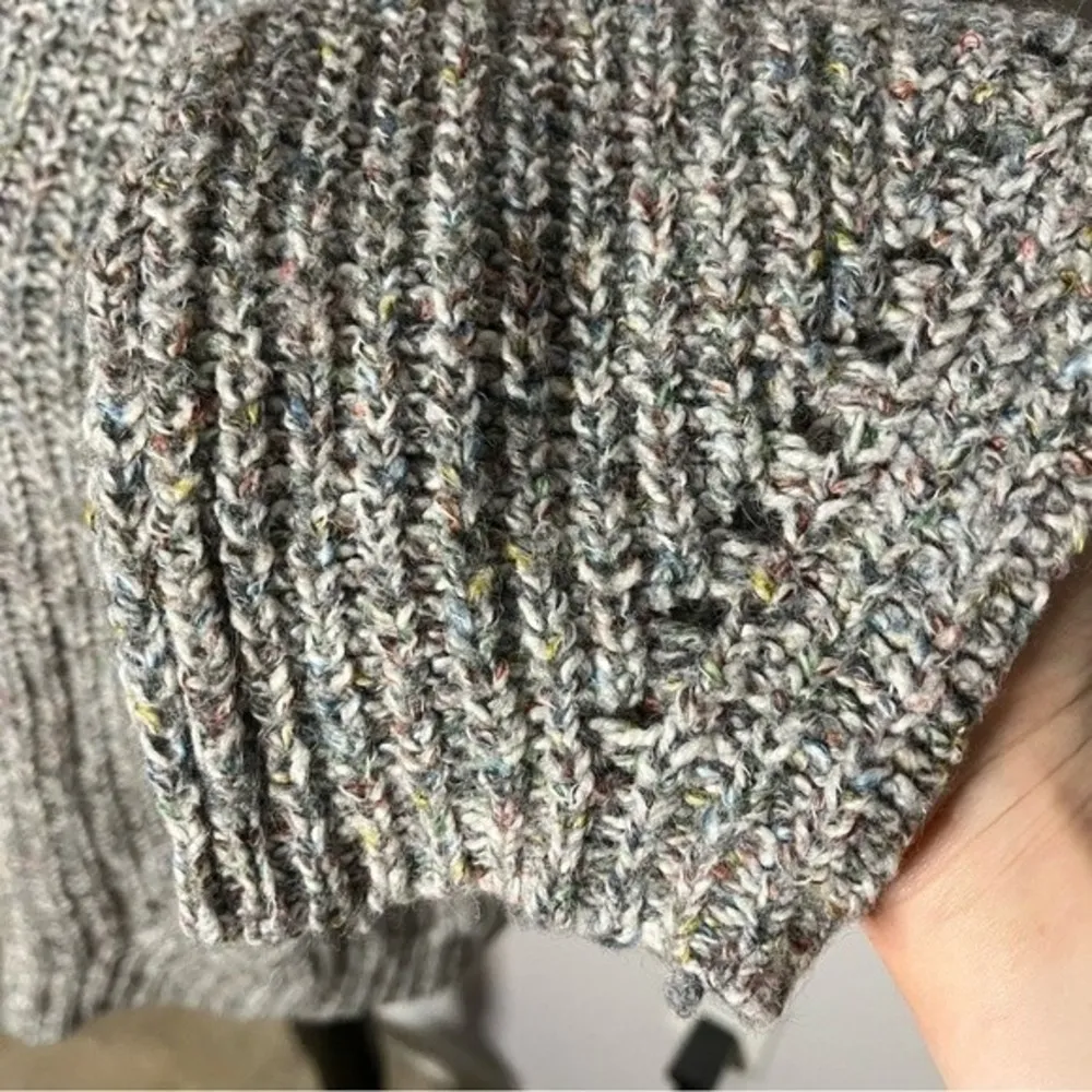 Universal Thread Womens Grey Multicolor Knit Crewneck Sweater sz M - Image 93