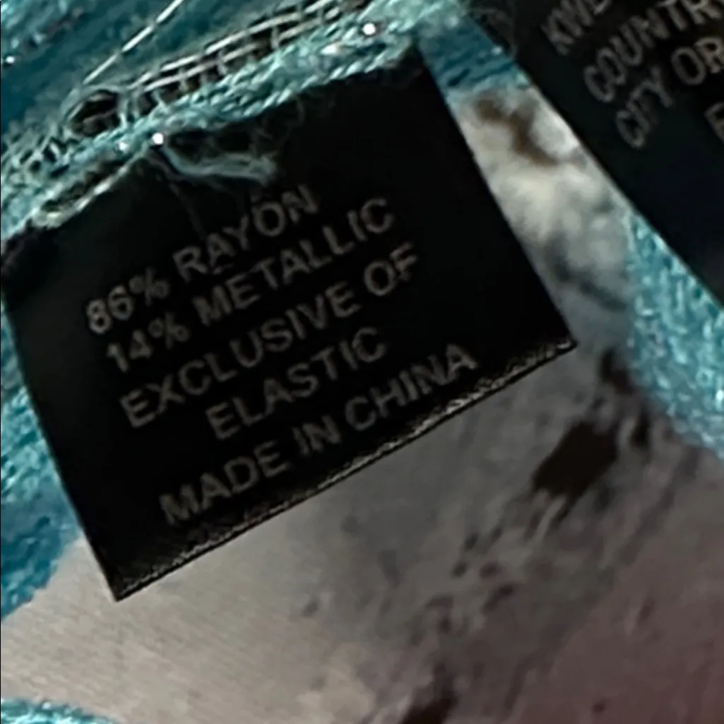 Lot of 4 Shimmer Lightweight Fashion Scarves Pink Blue Purple Black - Image 8