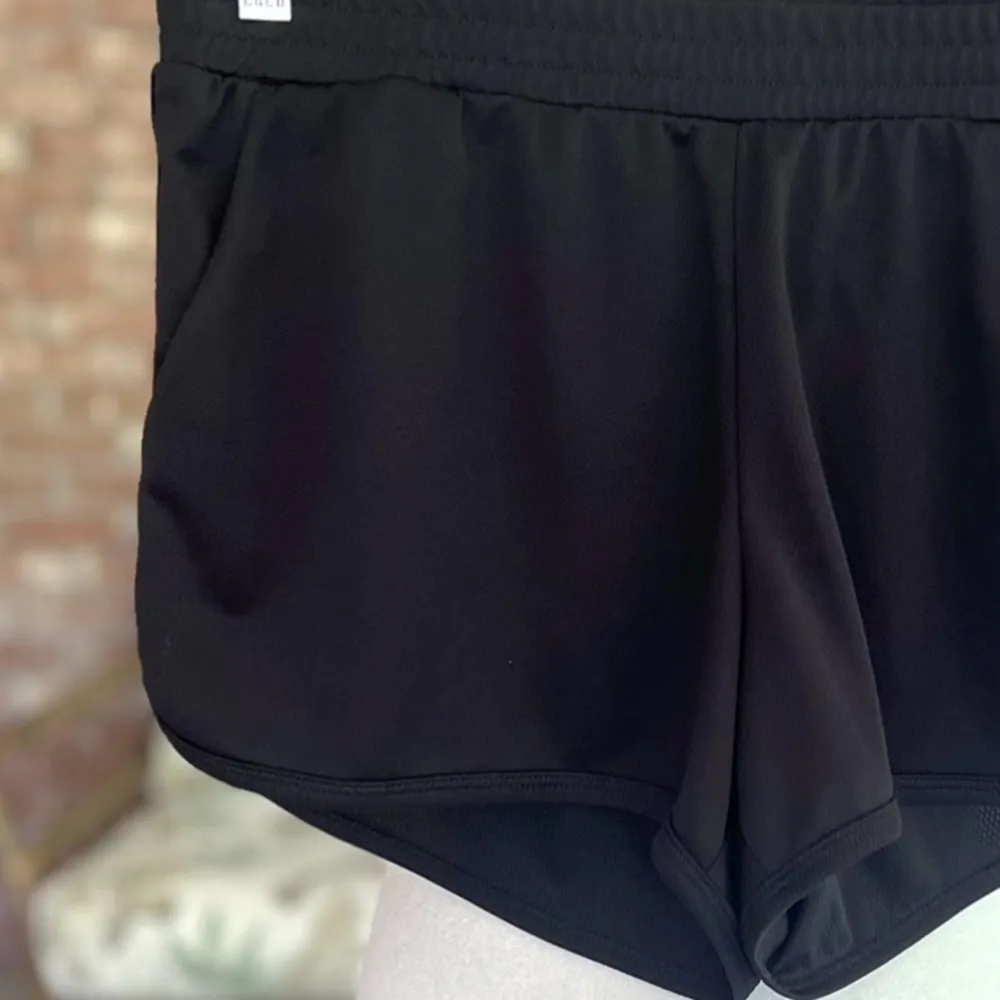 Xersion Shorts Black Running Walking Outdoor Women’s M - Image 3