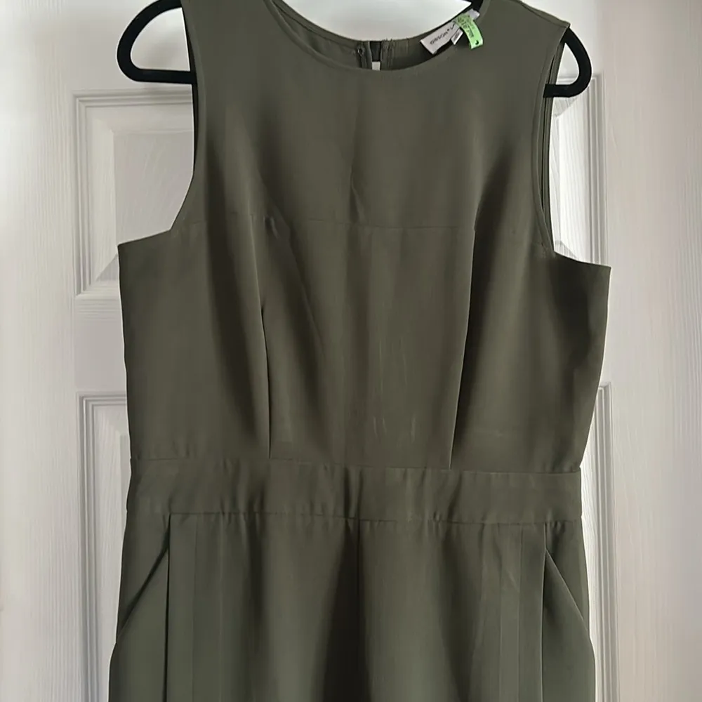 Gibson & Latimer Green Jumpsuit- Size 12 - Image 2