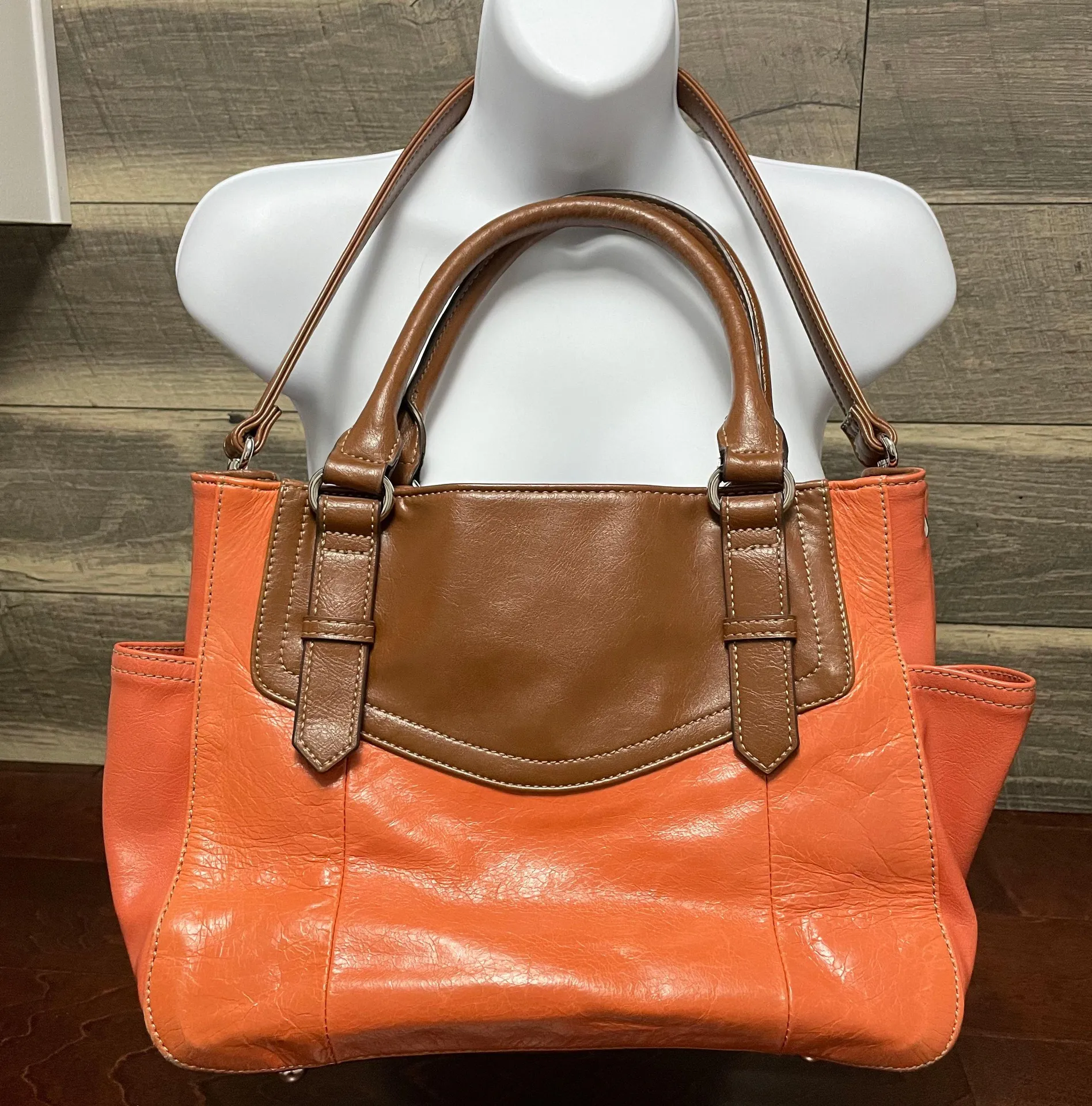 Tignanella Tignanello Burnt Orange and Brown Leather Shoulder Handbag - Image 2