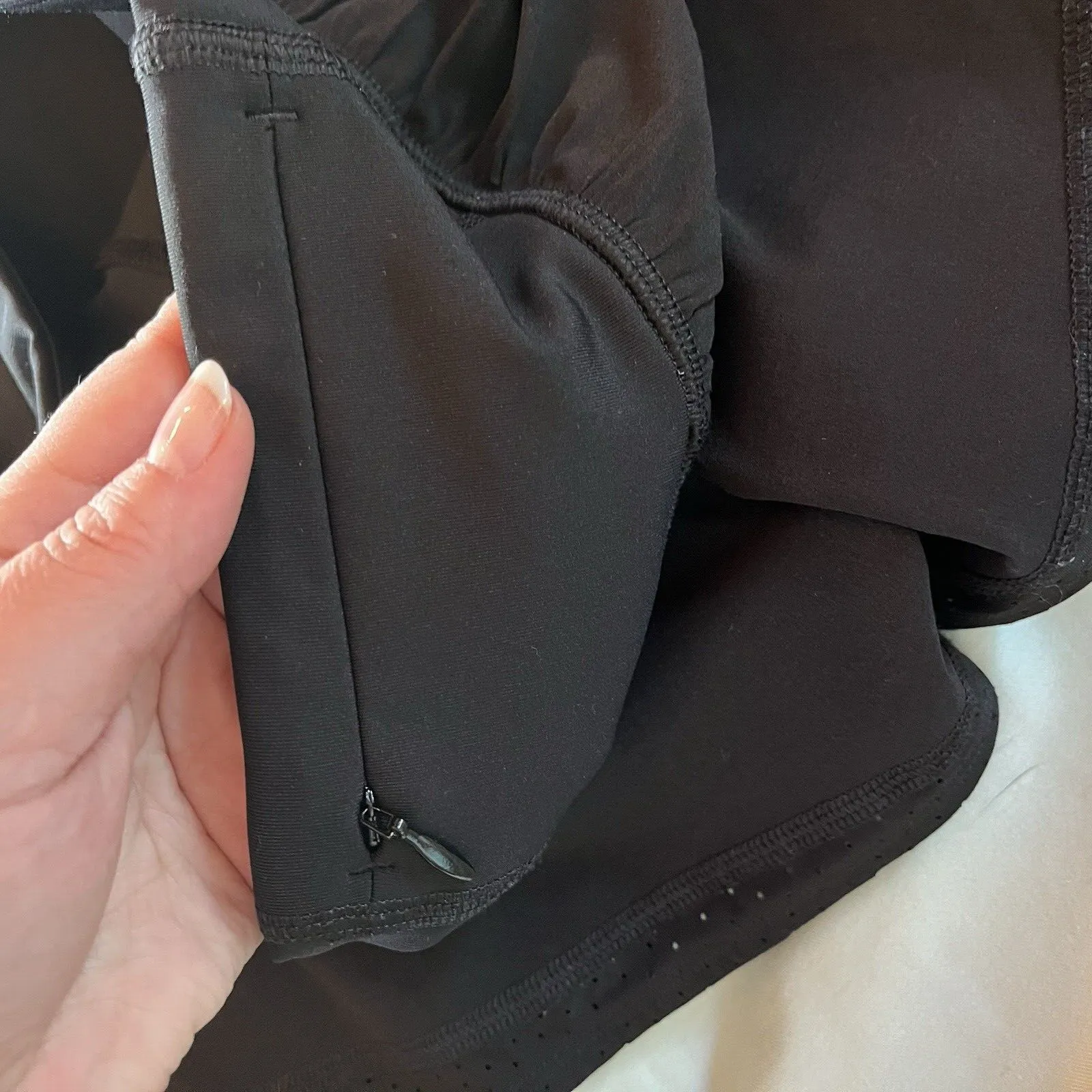 SPANX Women's The Get Moving Short 5" Double Layer Athletic Shorts Black Medium - Image 10