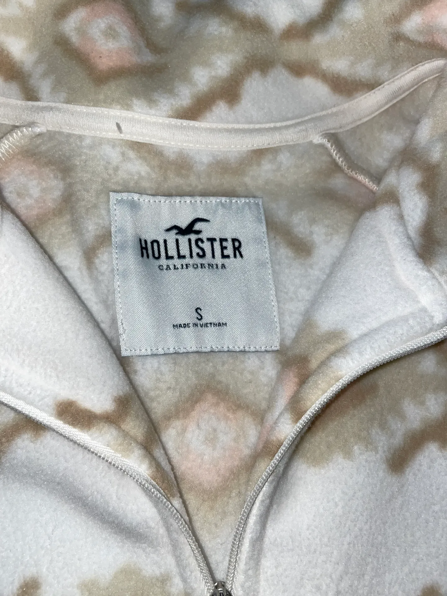 Hollister Quarter Zip Sweater - Image 4