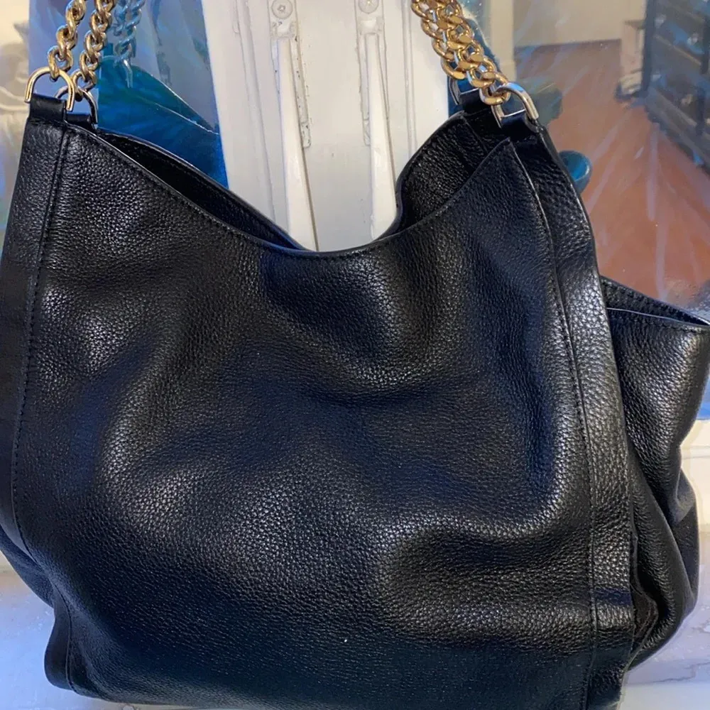 Michael Kors Newbury Pebbled Leather Chain Tote‎ Bag - Image 3