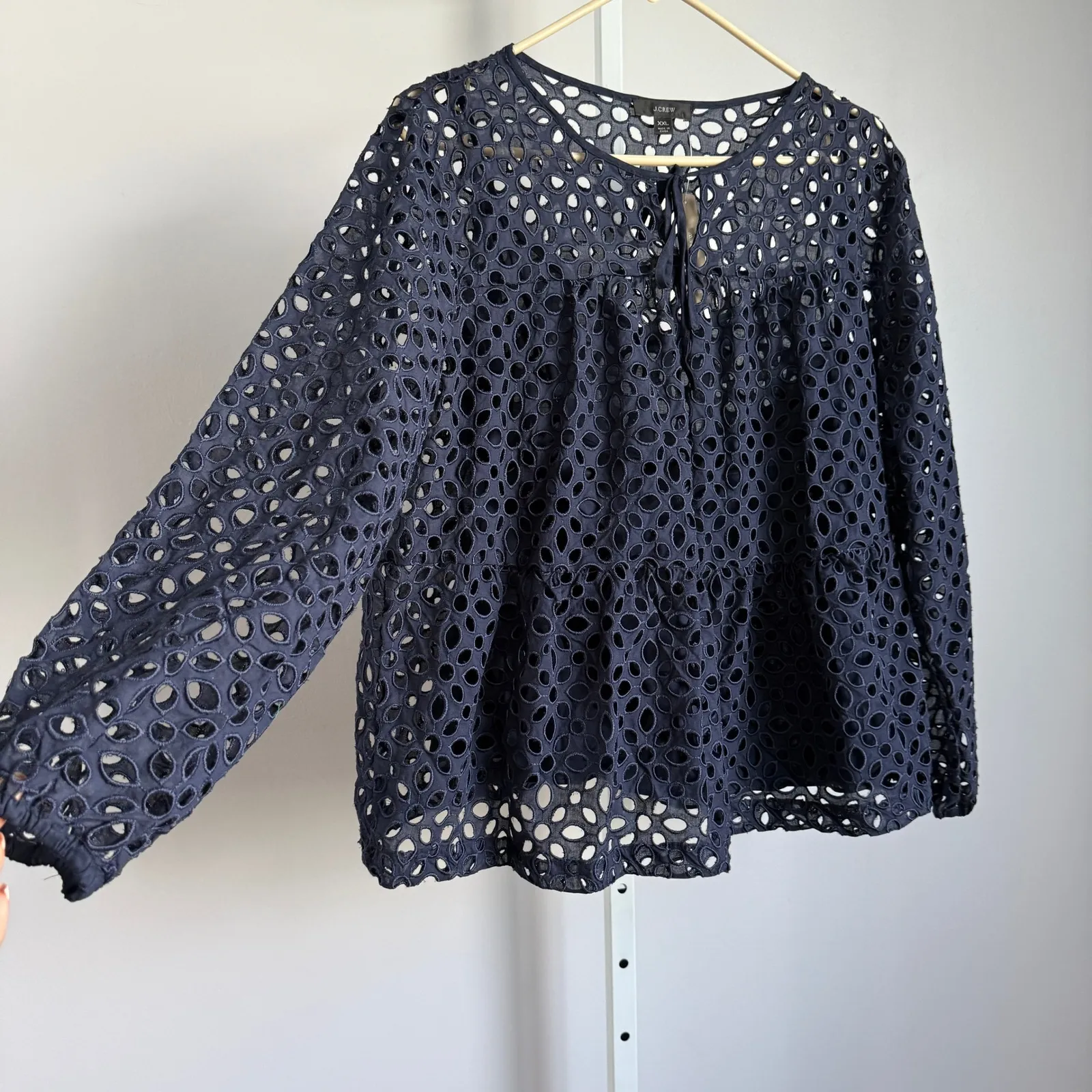 J. Crew Eyelet Top Blouse Womens‎ XXL Navy Blue Long Sleeve Tie Neck New - Image 7