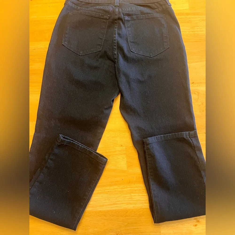 NYDJ Women's Straight Leg Jeans - Blue dark wash NWOT stretch high waist quality - Image 5