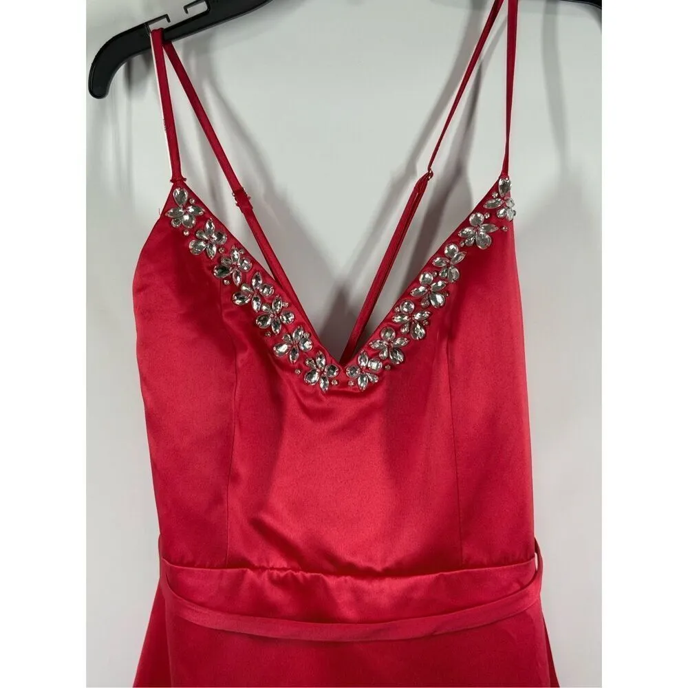 Lulu’s Maxi Red Satin Formal Dress Size Medium NWT - Image 4