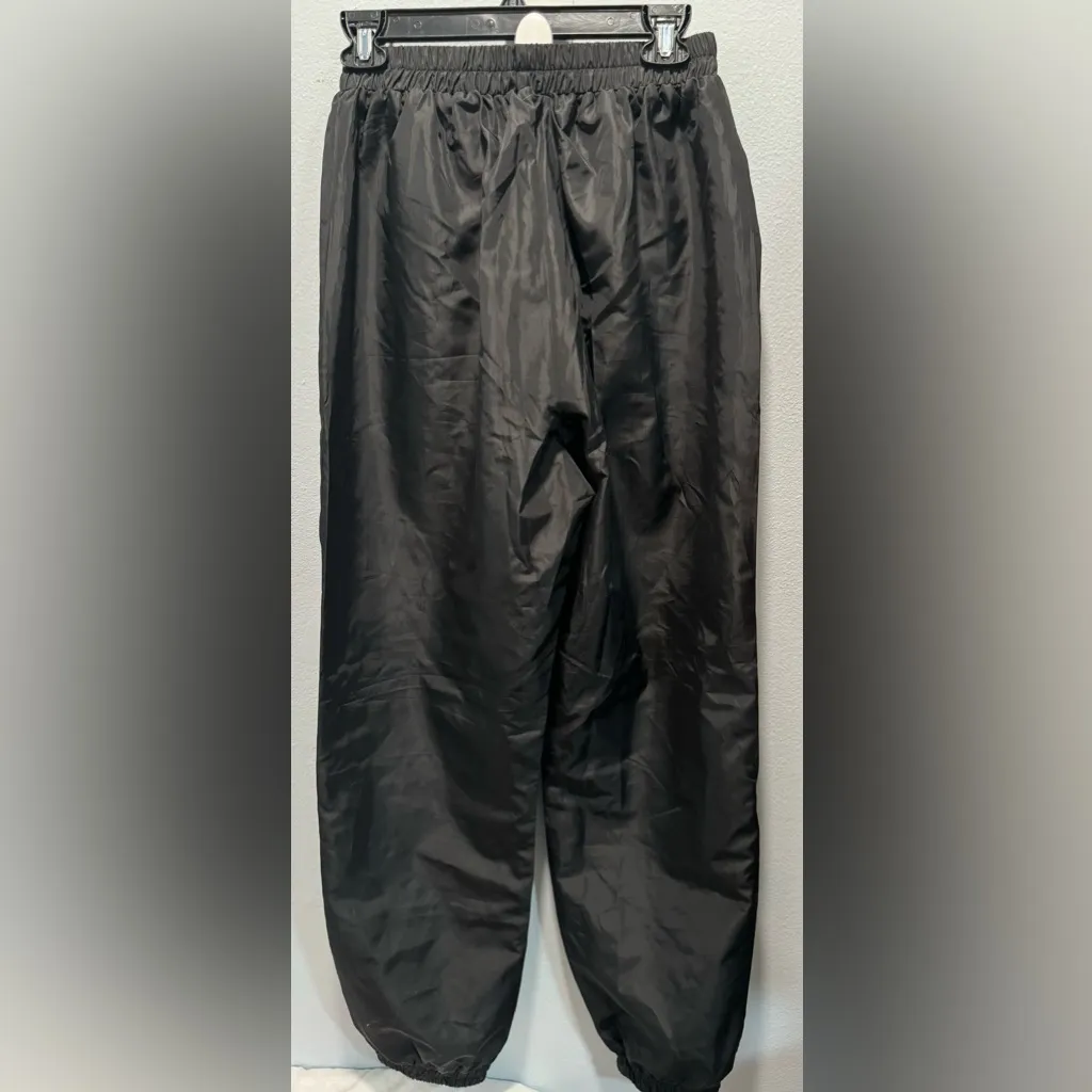 NWT PRETTYLITTLETHING Black Cargo Zip Pocket Detail Pants - Image 10