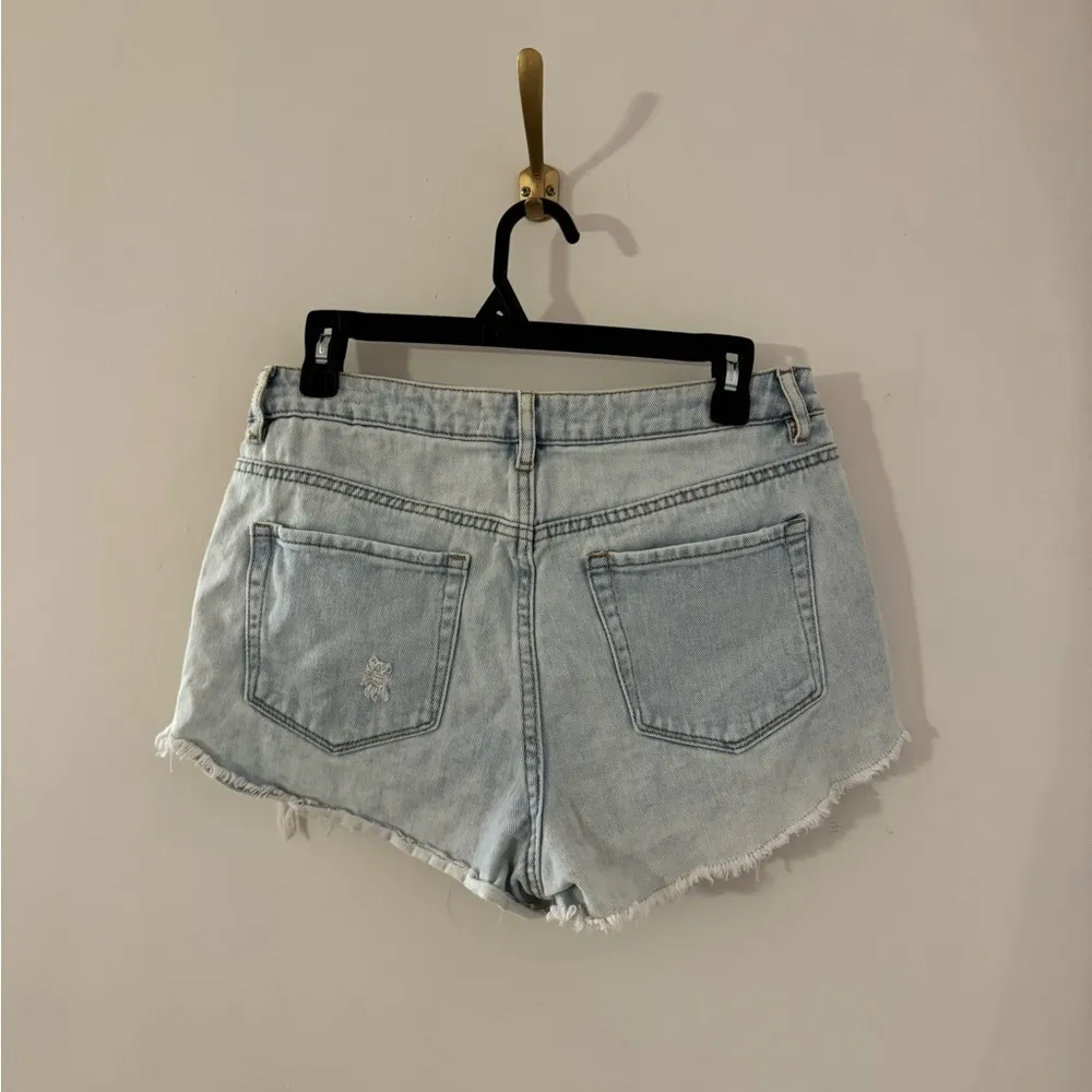 Pacsun high rise festival short light wash size 28 jean shorts - Image 4