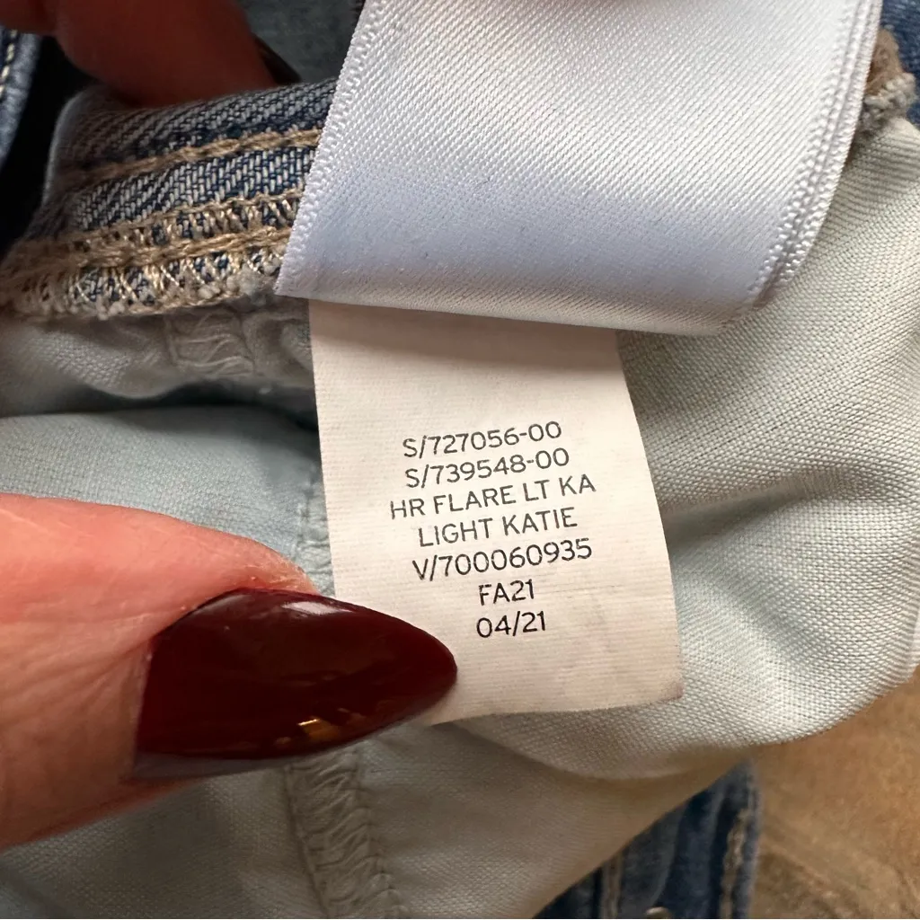 GAP High Rise Flare Jeans Women’s Size 8 / 29 Regular - Image 6