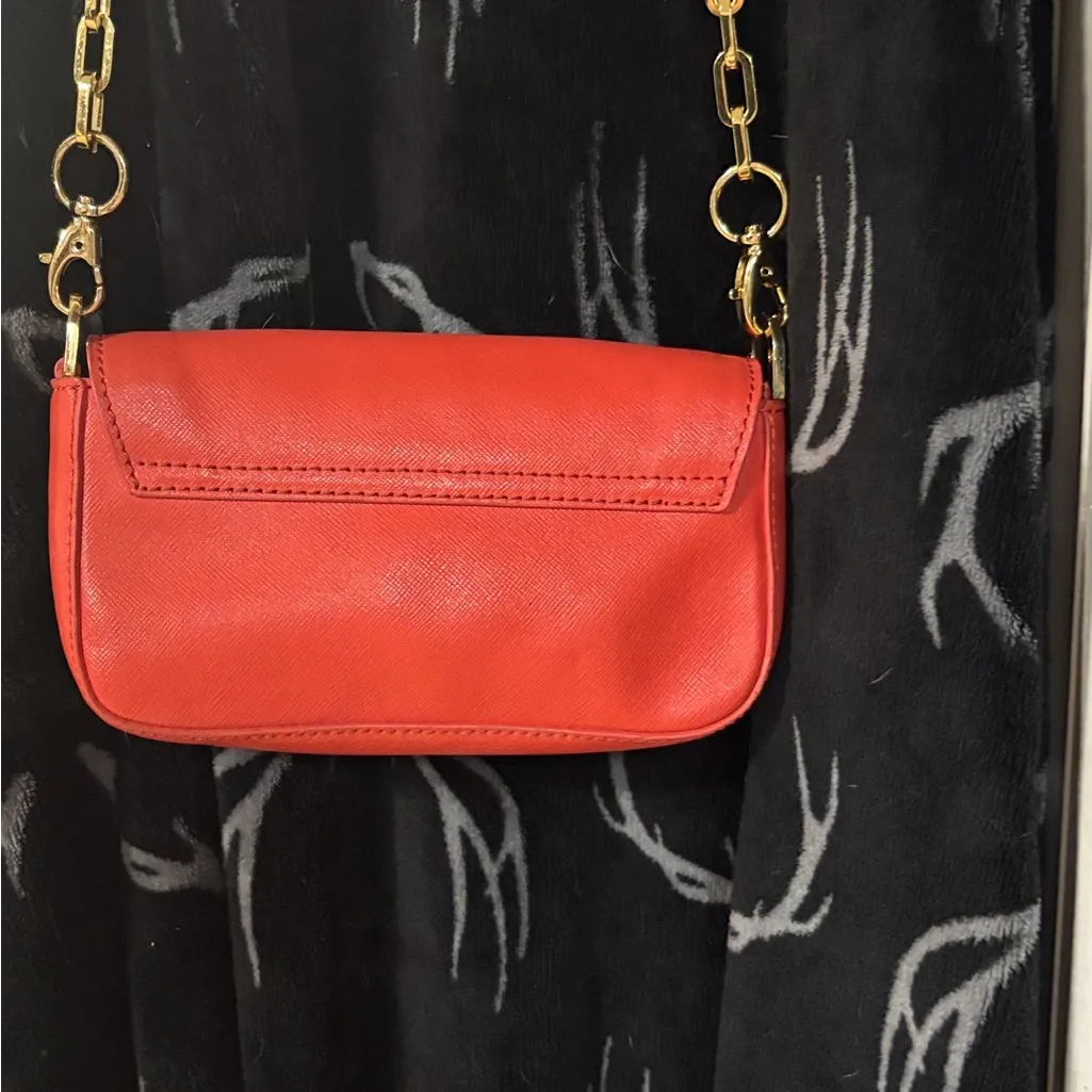 Tory Burch Vibrant Red Crossbody with Gold Chain - Image 2